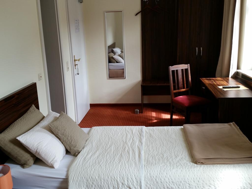 Linde Restaurant & Hotel Nußloch 외부 사진