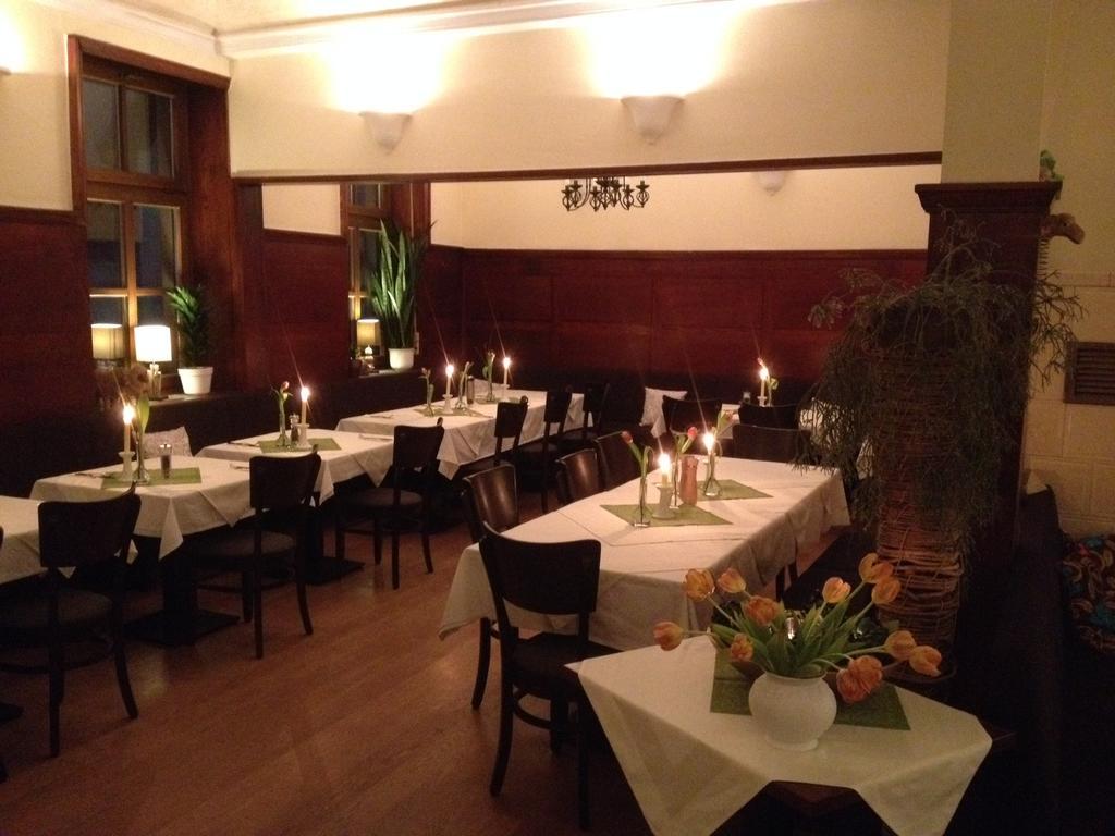 Linde Restaurant & Hotel Nußloch 외부 사진