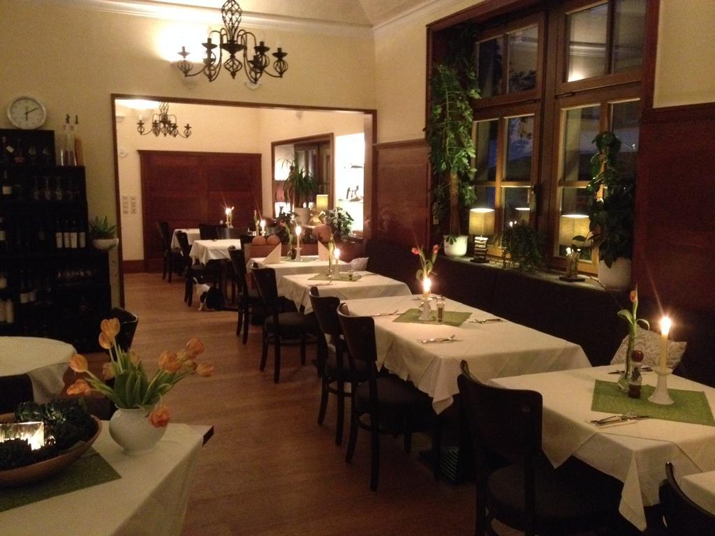 Linde Restaurant & Hotel Nußloch 외부 사진